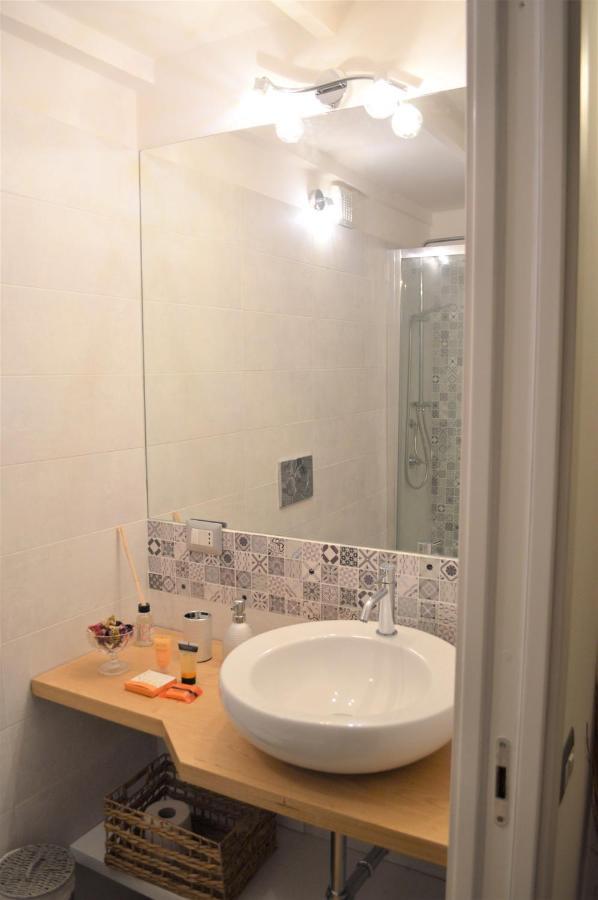 Domu 600 - Suite Mini Appartamento Cagliari Centro Storico Kültér fotó