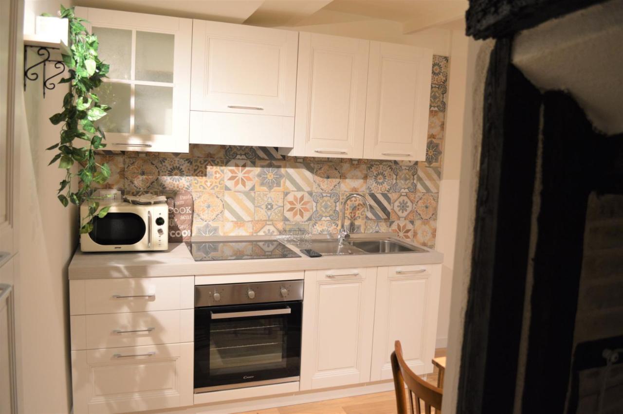 Domu 600 - Suite Mini Appartamento Cagliari Centro Storico Kültér fotó