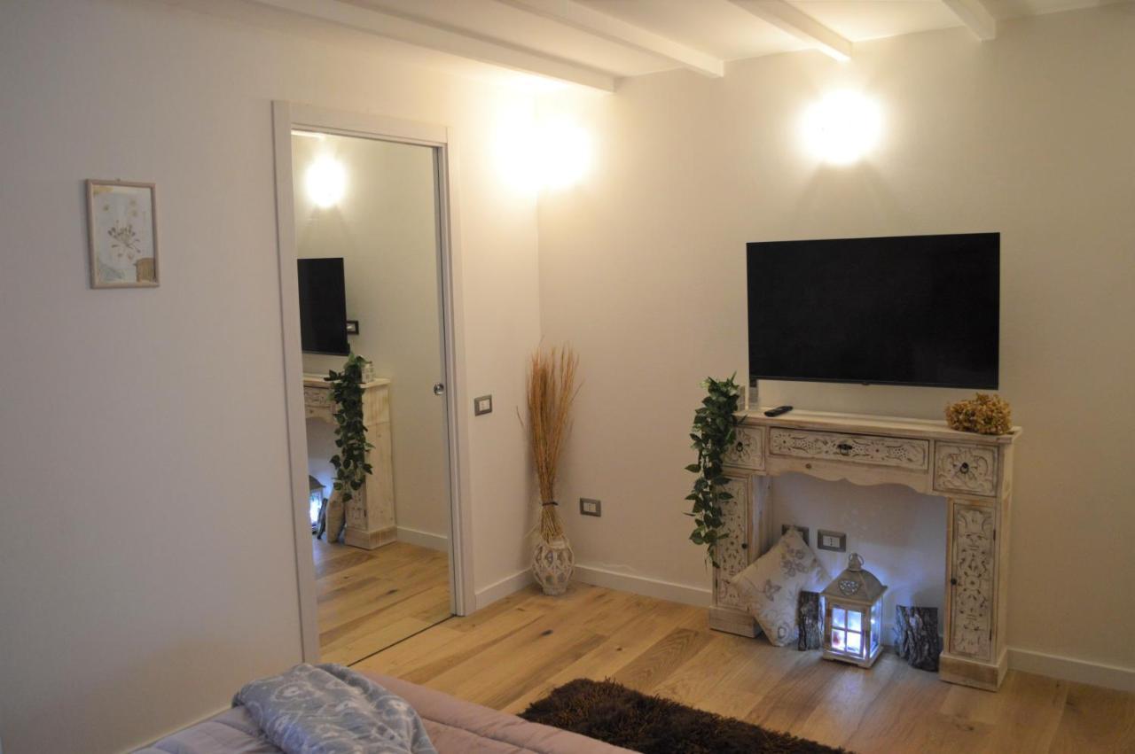 Domu 600 - Suite Mini Appartamento Cagliari Centro Storico Kültér fotó